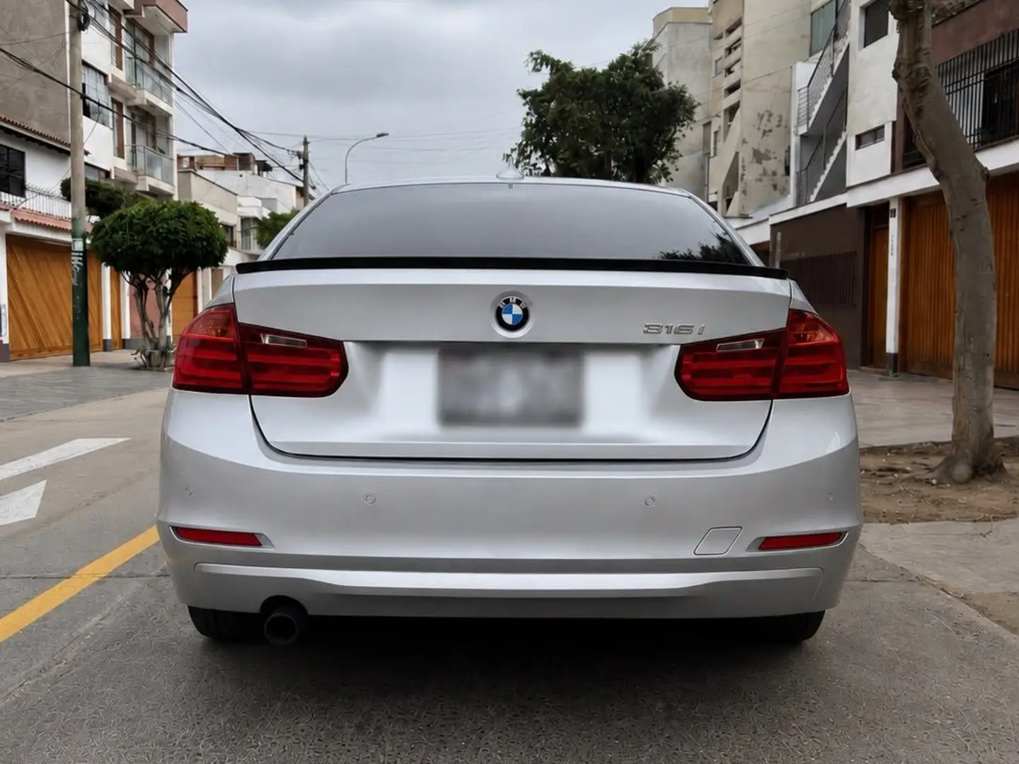 BMW 316 i 2013