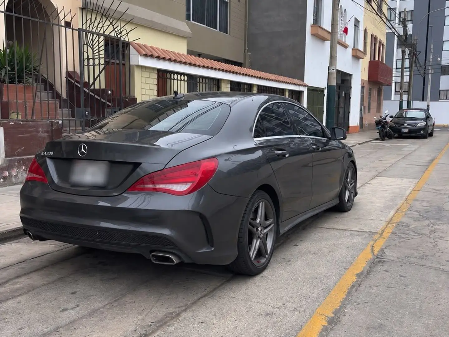 Mercedes Benz CLA 200 2015